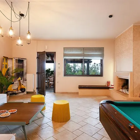 Golden Hill Villa *