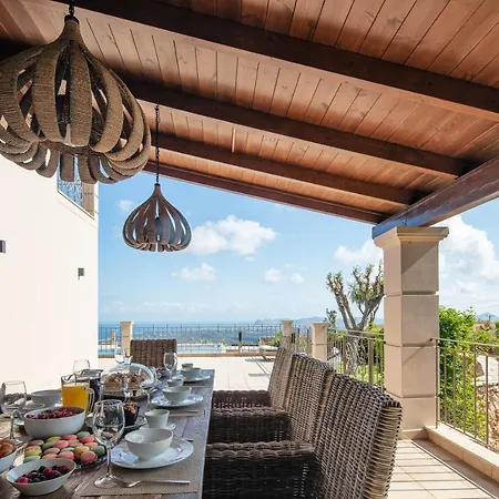 Villa Golden Hill *