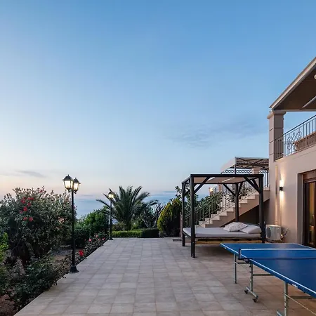 Golden Hill Villa *